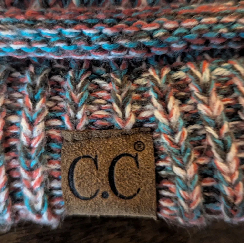 Montana Winter Beanie - Picture 4 of 5